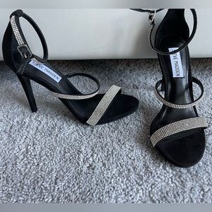 NEW! Steve Madden Black & Silver Heels